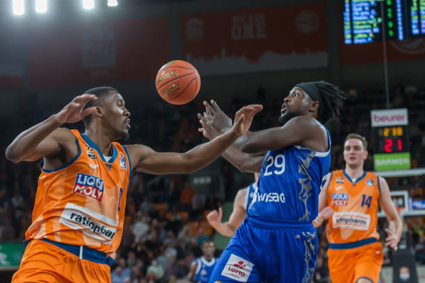 中后卫转会 中后卫转会